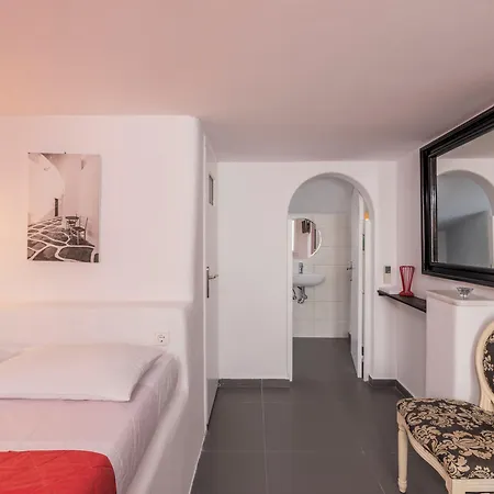 Artemoula's Appart hôtel 4*