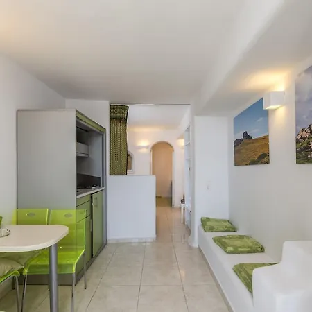 Hotel apartamentowy Artemoula's