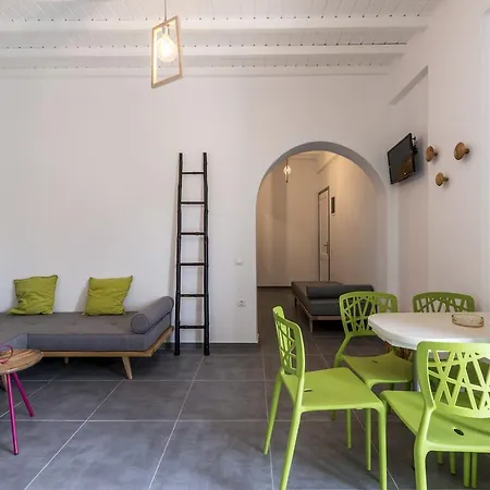 Artemoula's Studios Aparthotel 2*
