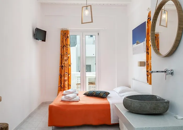 Artemoula's 4* Platis Yialos